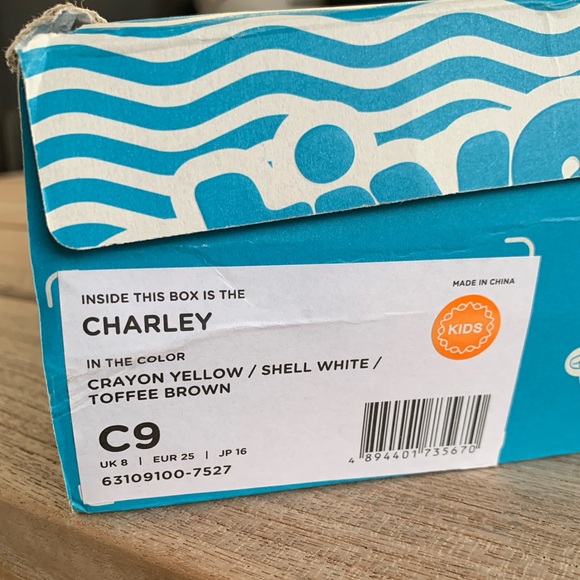 ✨NIB✨NATIVE Charley Sandal Toddler sz 9 10 Crayon Yellow Velcro - Picture 12 of 13